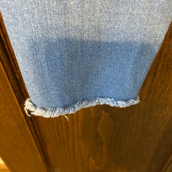 EUC Express distressed button up skinny jeans - Picture 4 of 7